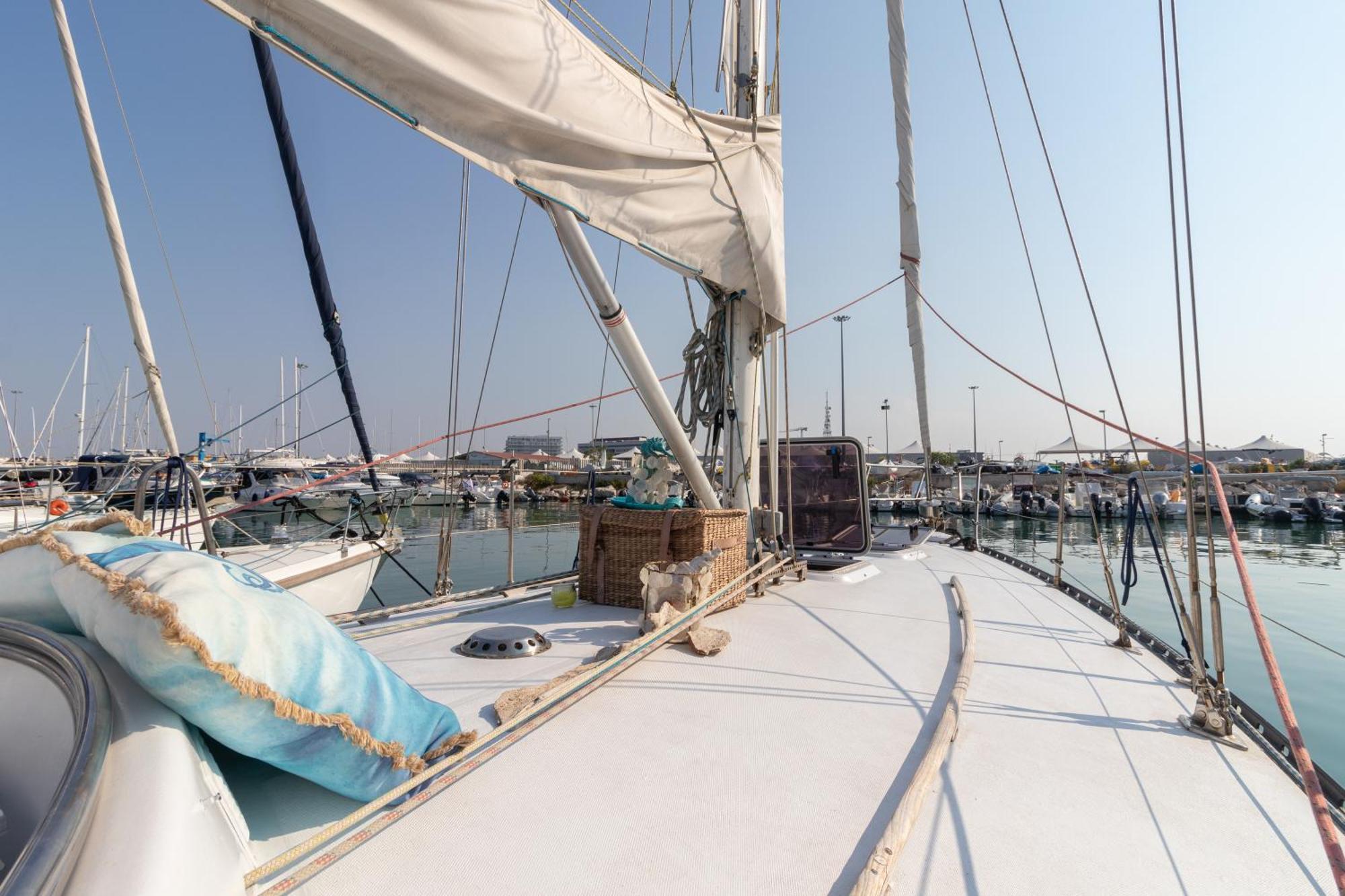 Quo Vadis Yacht 호텔 바리 외부 사진